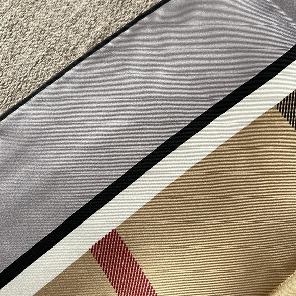 Display # 3 Burberry Scarf Classic Beige Check Gray Border Silk Wrap - Picture 15 of 15